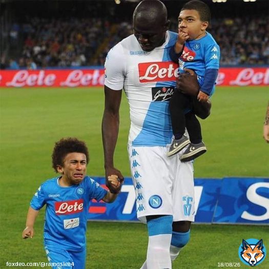 Encore une fois @kkoulibaly26 fait dans le babysitting on t'aime  #NAPPSG