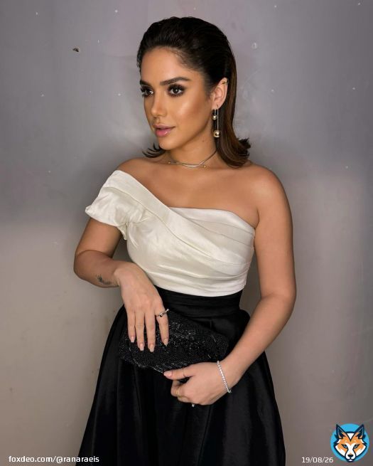 Photo shared by رنا رئيس on December 24, 2023 tagging @mahmoud_hair_stylist, @zeinabhassan_, and @amrsaeedfashiondesigner. May be an image of 1 person, makeup, gown and dress.