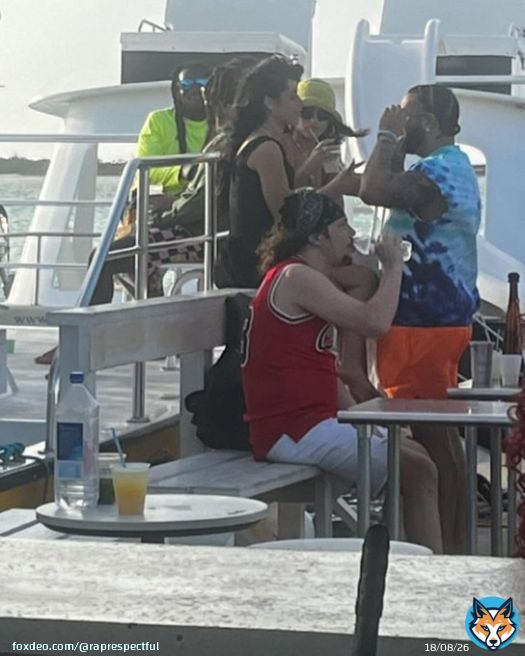 #Drake with #CamilaCabello in Turks and Caicos