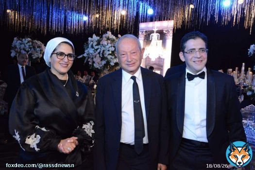 المتحدث السابق باسم #وزارة_الصحة، #خالد_مجاهد، يحتفل بزفافه في فندق &laquo;ريتز كارلتون&raquo;، بحضور بارز لوزيرة الصحة #هالة_زايد &laquo;الحاصلة على إجازة مفتوحة بعد الكشف عن قضية فساد بوزارتها&raquo;، وعدد من الوزراء والمسؤولين ورجال الأعمال