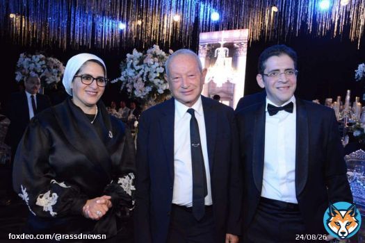 المتحدث السابق باسم #وزارة_الصحة، #خالد_مجاهد، يحتفل بزفافه في فندق &laquo;ريتز كارلتون&raquo;، بحضور بارز لوزيرة الصحة #هالة_زايد &laquo;الحاصلة على إجازة مفتوحة بعد الكشف عن قضية فساد بوزارتها&raquo;، وعدد من الوزراء والمسؤولين ورجال الأعمال