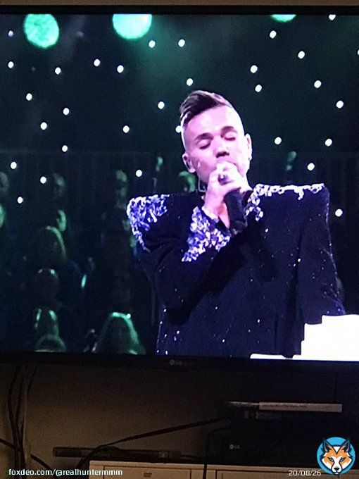 Producer: Anthony we don&rsquo;t have a budget for your outfit Anthony: don&rsquo;t worry I have something I can wear Producer: as long as it is not over the top Anthony:   #carolsbycandlelight