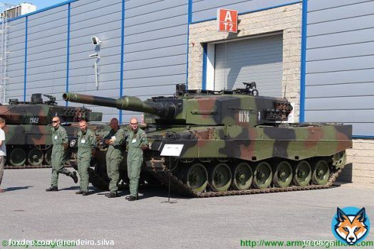 Польша передаст Украине танковую роту, - сообщил президент Дуда.  С учетом того, что речь идет всего о 10 танках, поляки вполне могут символически передать Leopard 2, тем более на вооружение стали поступать М1А1 Abrams и К2