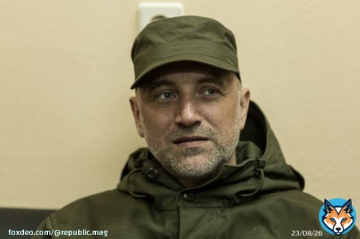 Писатель и сопредседатель партии &laquo;Справедливая Россия &ndash; За правду&raquo; Захар Прилепин подписал контракт с Росгвардией и отправился на войну в Украину, сообщает его пресс-служба
