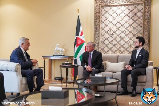 جلالة الملك عبدالله الثاني يستقبل المفوض السامي للأمم المتحدة لشؤون اللاجئين فيليبو غراندي بحضور سمو الأمير الحسين بن عبدالله الثاني، ولي العهد، وجرى بحث سبل تعزيز التعاون بين #الأردن والمفوضية السامية للأمم المتحدة لشؤون اللاجئين، بما يدعم مواصلة جهود تقديم الخدمات للاجئين