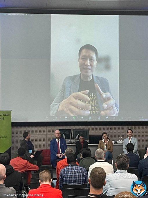 Just finished my panel at Blockchain Week Ireland. Delighted to join industry experts such as Citi&rsquo;s@David Cunningham, @ Mai Santamaria FCA from Ireland&rsquo;s Dept of Finance and more, discussing about regulation and its importance in the future of blockchain   #Binance #Blockchain