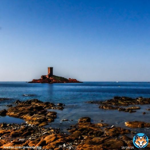 Retour au #dramont pour la balade #dayoff  #meditteranean #cotedazurfrance #frenchriviera #visitcotedazur #CotedAzurphoto #explore_regionsud #monsud #onatousbesoindusud #webzine #rivieracityguide #weare06 #weekend @CRT_RegionSud @VisitCotedazur @ProCotedazur @StRaphael_Var