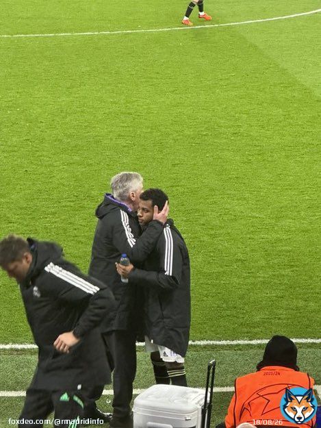 Rodrygo: 'Ancelotti congratulated me. He gave me a kiss. He always does it when I score'.  @JosePadi_