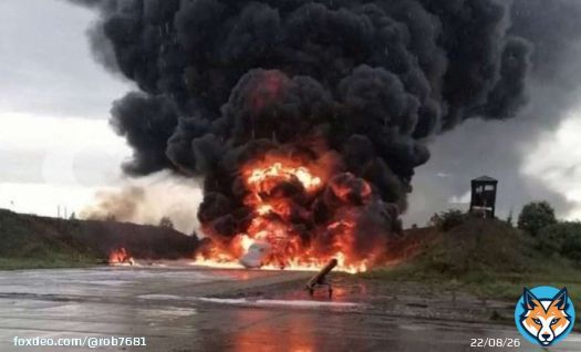Bij een droge aanval, 650 km van de grens met Oekra&iuml;ne,  is, volgens Rusland, een tupolev bommenwerper licht beschadigd. Licht beschadigd