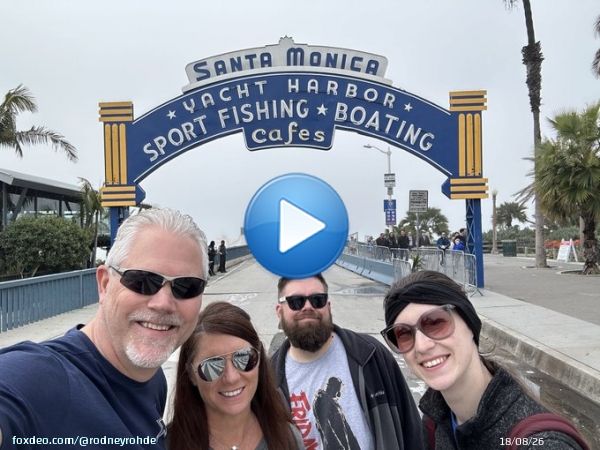 #MyGirl & I at #PacificPark @SantaMonicaPier CA w/ @staygoldbyhaley @RohdeHaley & Brad