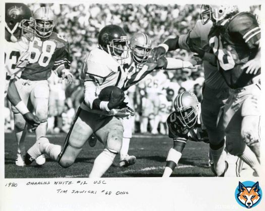 Charles White is a legend among legends in Rose Bowl Game history.  Ran for 460 yards across 3 #RoseBowl wins, scored in all 3 games, holds the rushing record with 247 yards in 1980.  The Heisman winner was inducted into the Rose Bowl Hall of Fame in1990. May he rest in peace.