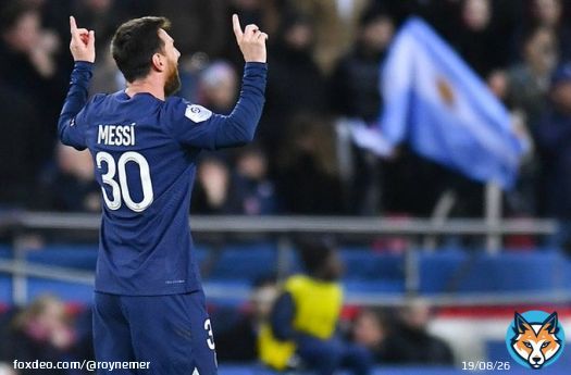 Lionel Messi scores for PSG in 2-0 win vs. Angers.