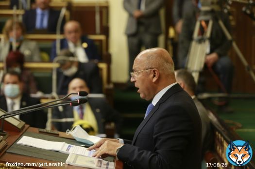 تصريح لوزير النقل بشأن قروض وزارته يشعل جدلا واسعا في مصر