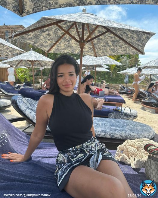 Relaxing Dubai Life, Natural \ud83d\udc78
