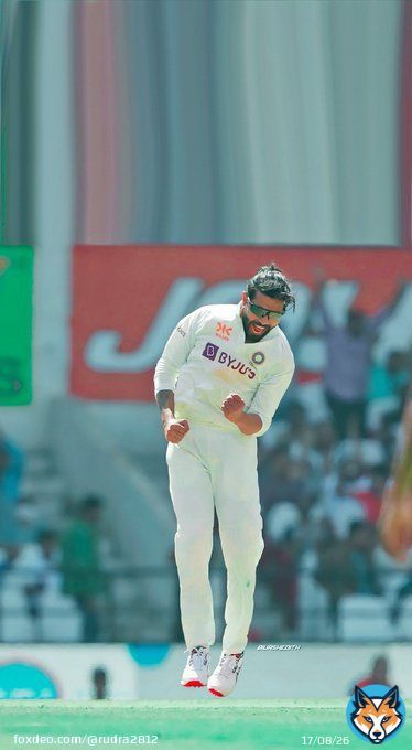 Sensational comeback by Jadeja.. Turned the tide & looked Class Apart  Sir Ravindra Jadeja Whatta Player!!  #INDvsAUS