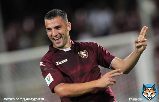 #Salernitana, #Bonazzoli is one step away to say goodbye.    #Sassuolo speeded up things to beat the competition of #Cremonese and #Lazio: some details under discussion.   In all likelihood, Jovane #Cabral will be the replacement in attack for the . @Raffa_lella8