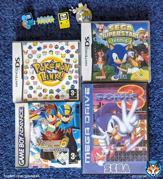 Went to a flea market yesterday, spent way too much money but I'm happy with what I've got. #SonicTheHedgehog 3 + #MegamanBattleNetwork 6 are in near-mint condition for only ~50&euro; each.  And that Cosplay-Pikachu is just cute as hell, omg   #Pokememon #Sonic #Megaman