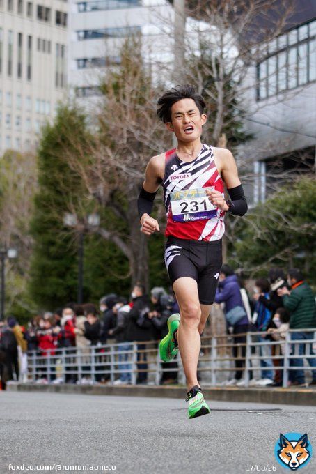 #大阪マラソン  西山和弥選手 2:06:45  西山くん日本人1位！ MGC出場権獲得おめでとう！！ 現地で応援できて嬉しい