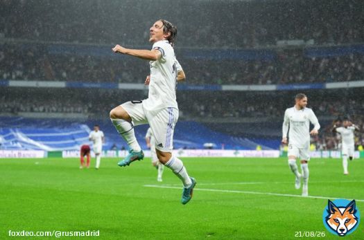 Перерыв на Бернабеу!  Реал Мадрид 1-0 Севилья (гол Лукиты).  #HalaMadrid