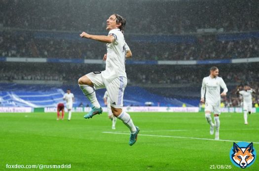 Перерыв на Бернабеу!  Реал Мадрид 1-0 Севилья (гол Лукиты).  #HalaMadrid