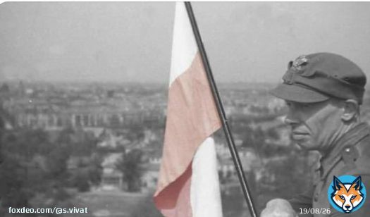 2 мая в Польше \ud83c\uddf5\ud83c\uddf1 отмечается День флага &ndash; праздник, учрежденный постановлением Сейма в 2004 году. Выбор дня не случаен: 2 мая 1945 года польские солдаты из 1-й дивизии имени Костюшко водрузили бело-красный флаг на Колонне нне Победы в Берлине. С праздником \ud83c\uddf5\ud83c\uddf1 #Polska