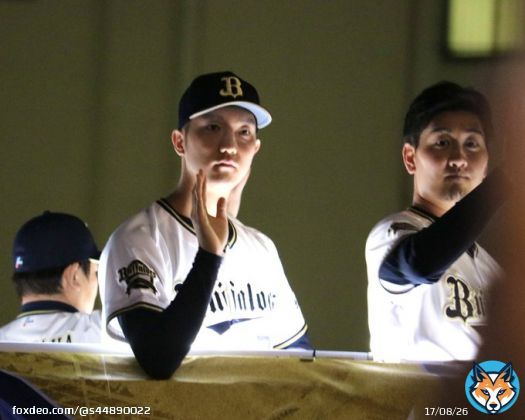 2022/11/5 御堂筋パレード 貴重な田嶋選手のお手振りいただきました #御堂筋パレード #orix_buffaloes  #田嶋大樹 #竹安大知 #オリックス優勝パレード #オリックスパレード #オリックス・バファローズ