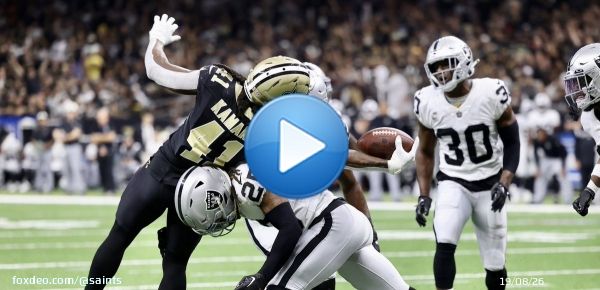That Alvin Kamara balance is different   #LVvsNO | : CBS