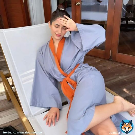 محتاجة تعليق جميل حبابي\u2764\u2764...#emarat #fazza #faz #uae #dubai #emarati #dobiesofinstagram #burjkhalife #jumerah #f #jumeriah #jumeirahbeach #dobielove #team #hamdanbinmohammed #mohammed #bin #hamdan #fans #fazzaforum #fazzaofficial #groupfazzzza #gram #bahrain #kuwait #qatar #ajman #dxb #oman #saudia