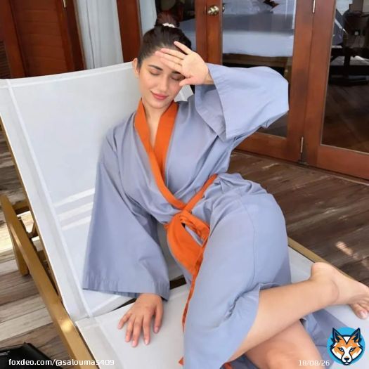 محتاجة تعليق جميل حبابي\u2764\u2764...#emarat #fazza #faz #uae #dubai #emarati #dobiesofinstagram #burjkhalife #jumerah #f #jumeriah #jumeirahbeach #dobielove #team #hamdanbinmohammed #mohammed #bin #hamdan #fans #fazzaforum #fazzaofficial #groupfazzzza #gram #bahrain #kuwait #qatar #ajman #dxb #oman #saudia