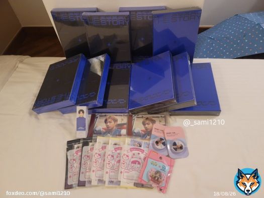 A present for Singapore DANITY! Anyone who loves Daniel can get it.  It's free  I'll give it to those who have tickets for Daniel's concert first.  It will be started around 3:00 PM around MRT Sataion Stadium. #kangdaniel #first_parade