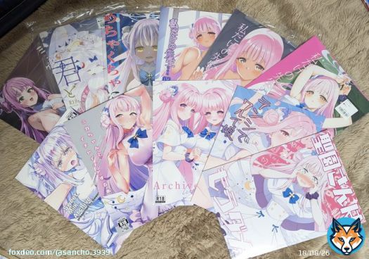 聖園ミカ、実装されてないのに私が持ってるだけで同人誌11冊もある女