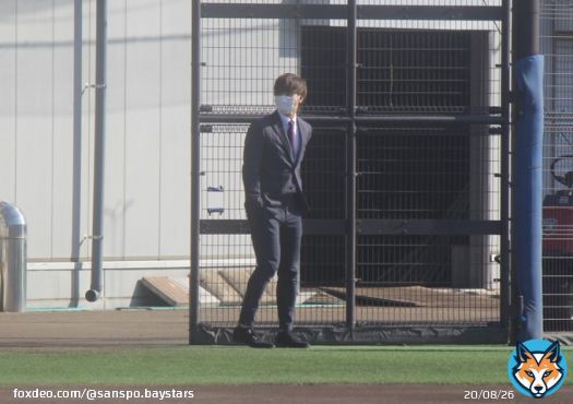 中日へのトレードが決まった  #砂田毅樹 投手がDOCKでチームメートに挨拶  #baystars #サンスポ