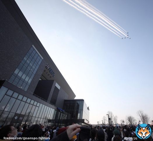 ブルーインパルスによる展示飛行。エスコンフィールド北海道の門出を祝福しました。（撮影・三浦幸太郎、中井誠） #北海道日本ハムファイターズ  #新時代 #エスコンフィールドHOKKAIDO  #サンスポ #lovefighters