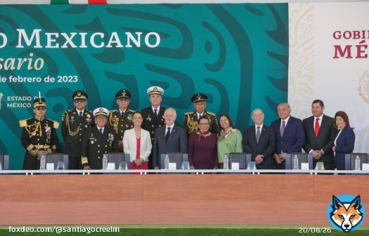 Todo mi reconocimiento a las mujeres y hombres del #Ej&eacute;rcitoMexicano que le sirven a M&eacute;xico con lealtad y valor. Fue un honor asistir a la ceremonia de su 110 aniversario en Zumpango, EdoMex.
