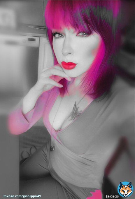 'You were born to be real, not to be perfect.' #quote #quotes #quoteoftheday #Quote_For_Today #Redheads #redhair #blackandwhite #selfie #picture #photo #woman #metoday #picoftheday #photooftheday #redlips #saturday #finnishwoman