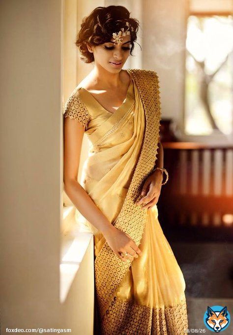 Traditional Indian gold satin silk Saree  #indiandress #satin #silk #satinfetish #saree #satinsaree #silksaree #traditionaldress