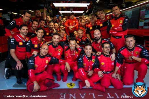 Team @Charles_Leclerc   #essereFerrari #AbuDhabiGP