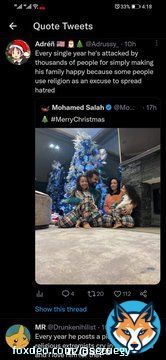 اجانب يرصدون تعليقات الكراهية الاسلامية على صورة صلاح  و يقولون  &laquo;كل عام يتم مهاجمته بواسطة الاف لسبب انه يريد ان يجعل اسرته سعيدة ولأن بعض الناس يستخدمون الدين عذر لنشر الكراهية&raquo;  و اخر يغرد ، &laquo;كل سنة هو ينشر صورة و كل سنة المتطرفون الدينيون يصرخون عليه و انا احبه لذلك&raquo;