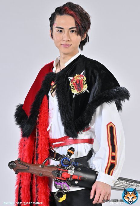 Gira, Racules, and Yanma easily made the strongest impressions on me as the conflict of the episode mainly focused on them. Can&rsquo;t wait to see how they develop as well as the rest of the Ohsama Sentai.  #KingOhger #王様戦隊キングオージャー #キングオージャー