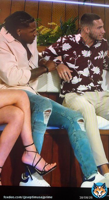 These jeans in 2023? Shaq man  #LoveIsland