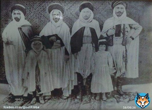 \u275d Les groupes arm&eacute;s constitu&eacute;s par les grandes familles [Dhwāwda], consid&eacute;r&eacute;es comme [Juwād] (hommes de cheval), menaient la m&ecirc;me lutte contre l'Etat central form&eacute; par les Turcs. La Medjana des Muqrani, ffamille alli&eacute;e du gouvernement fut occup&eacute;e pendant longtemps