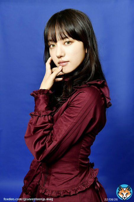 魅惑の瞳お嬢様な衣装 美しすぎる #清原果耶 ちゃんがSTに降臨  主演ドラマ『霊媒探偵・ #城塚翡翠』で霊視によって事件を解決しちゃう&ldquo;霊媒師&rdquo;を演じるらしー  見どころなど直撃してきた 共演者の方々から聞いたかやちゃんの印象も   @hisui_ntv @kaya_staff