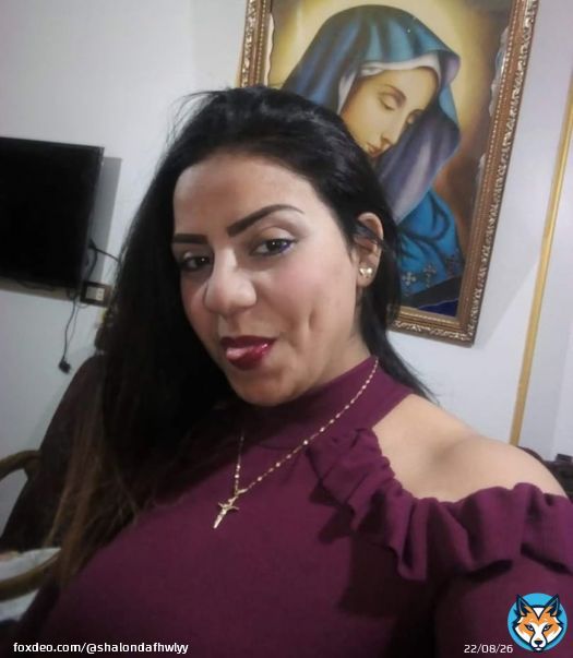 أنا ست محترمه ومش طالبه زواج انا طالبه صديق فقط على النت.
