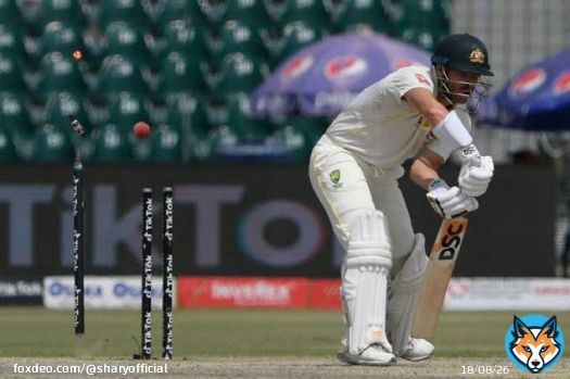 Shaheen Shah Afridi Trained Mohammad Shami on how to get Warner's stumps.   #INDvsAUS #BGT2023