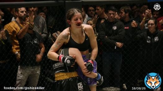 arrechisimas Luvi y Mireia en DWT de Jordi Wild, me encanto el combate y fisicamente aspiro a estar como Luvi. A ver que depara el 2vs1 ahora