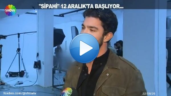 Afiş &ccedil;ekiminin kamera arkasında #Sipahi oyuncularıyla &ouml;zel r&ouml;portaj! #CumartesiS&uuml;rprizi   @sipahidizitv 12 Aralık Pazartesi 20.00'de Show TV'de başlıyor!