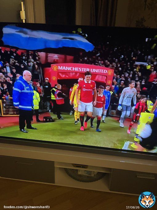 The terrible feeling seeing Maguire leading the team out  #mufc #MUNBOU