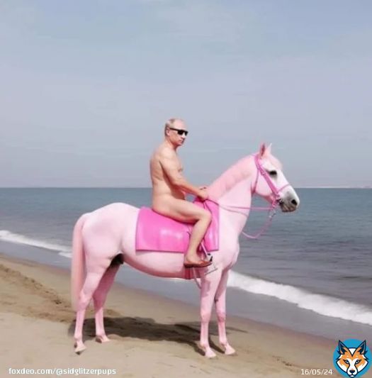 Schaut mal - Putin macht Urlaub und postet wieder Reitbilder von sich.
