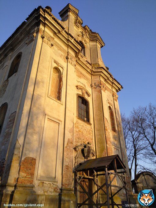 Almost abandoned church in the Czech Republic.  #abandoned #church #CzechRepublic