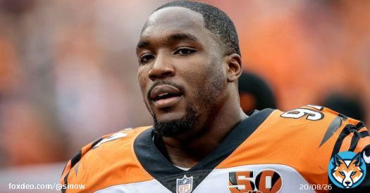 Former NFL defensive end Chris Smith has died, his agent announced